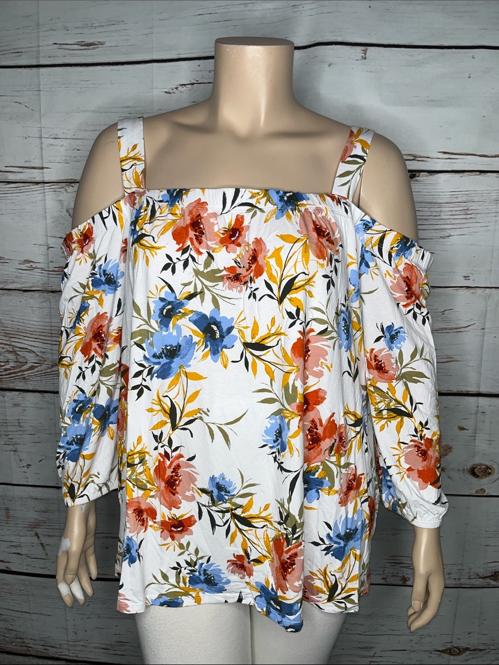 Lane Bryant NWT Size 22/24 White - Floral Print Cold Shoulder Knit Swing Tee Top